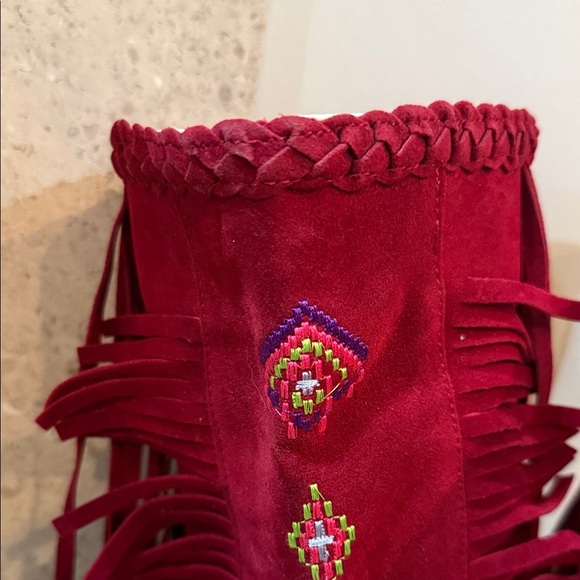 Fringe Embroidered Red Boots - Picture 9 of 12